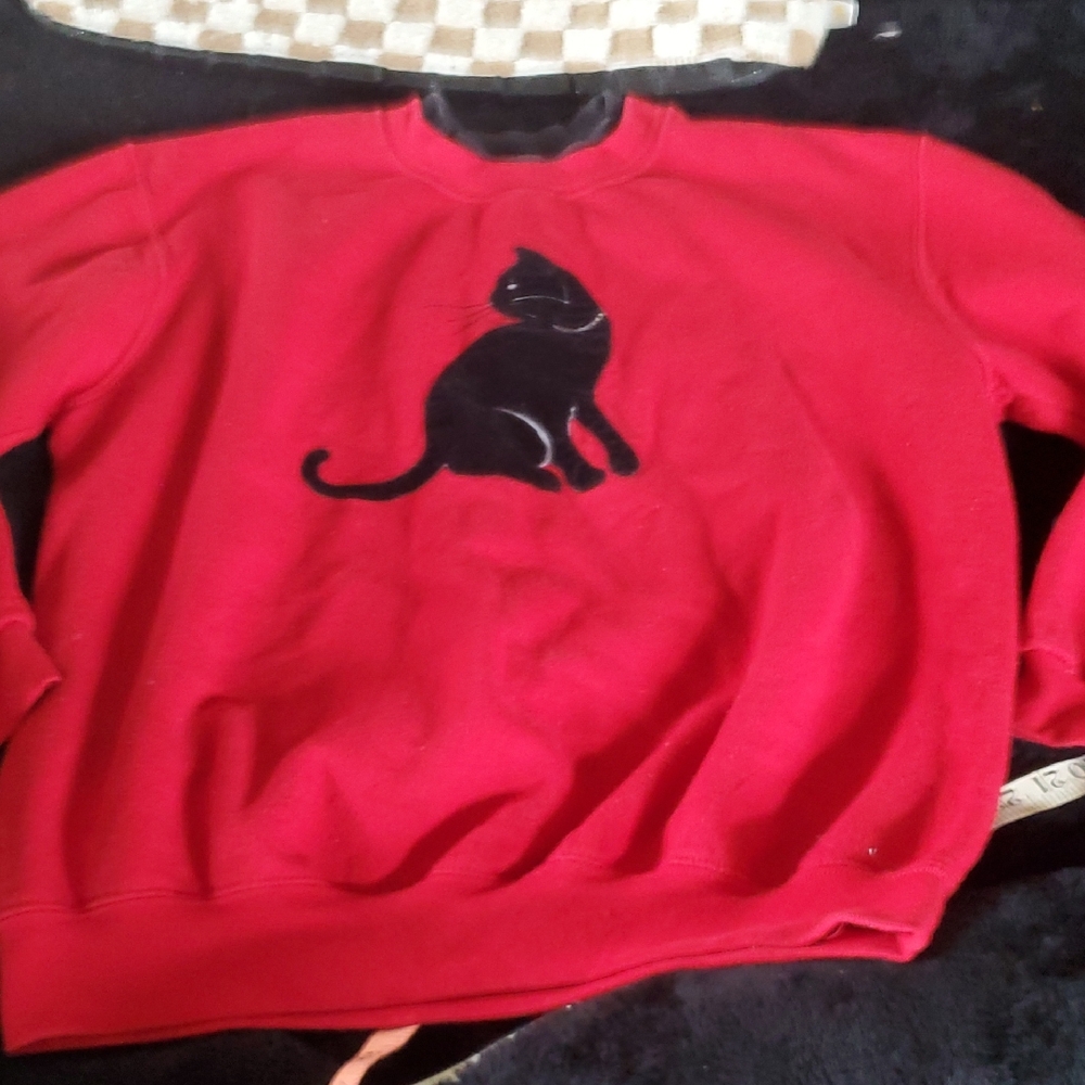 Vintage Red Sweatshirt with Black Cat Design